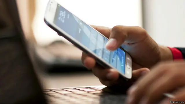 मोबाइल फ़ोन से भुगतान