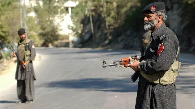 لیفٹننٹ جنرل زبیر محمود حیات کو ہلاکت کے اسباب کی چھان بین سونپی گئی۔ تحقیق کے دوران ایف سی میں کرپشن کا وائرس اور اس سے آلودہ مریض بھی دریافت ہوتے چلے گئے