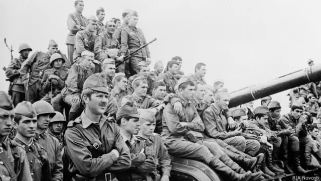 На совместных учениях Варшавского Договора "Дунай-84" в Венгрии