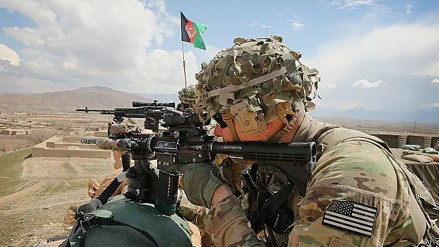 اس وقت مقامی پولیس اور فوجیوں کی تربیت کے غرض سے صرف 12000 نیٹو فوجی افغانستان میں مقیم ہیں