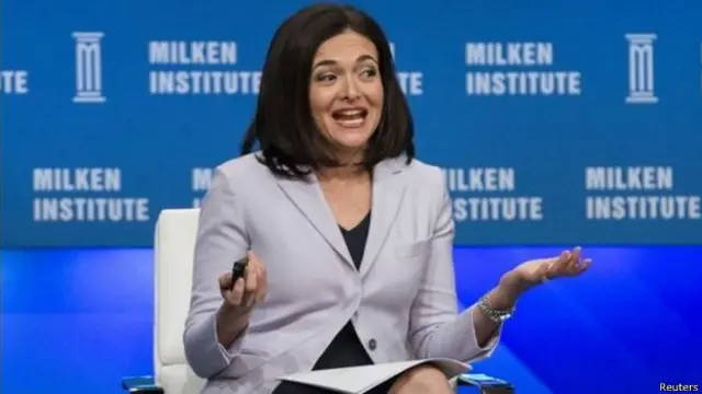 تعتقد ساندبيرغ أن سياسة الأجور التي سوف تطبقها فيسبوك من شأنها زيادة سعادة العاملين ما يؤدي إلى ارتفاع الإنتاجية.