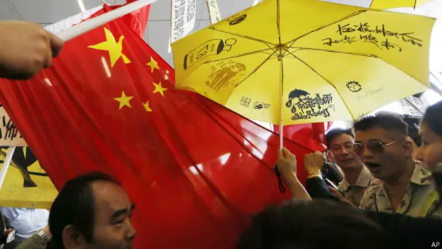 自去年以来,围绕着香港政改的辩论引发关注和争议。