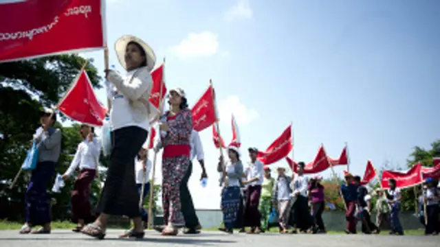 အနည်းဆုံး လုပ်ခ လစာနဲ့ ပတ်သက်လို့ အလုပ်ရှင် အလုပ်သမား အငြင်းပွားနေကြဆဲ