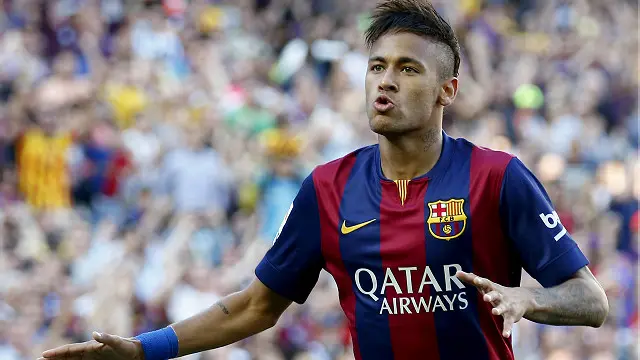 نیمار کے بارسلونا کلب کو سائن کے بعد جنم لینے والے الزامات کے نتیجے میں کلب کے اس وقت کے صدر سیندرو روسیل نے گذشتہ سال جنوری میں استعفیٰ دے دیا تھا