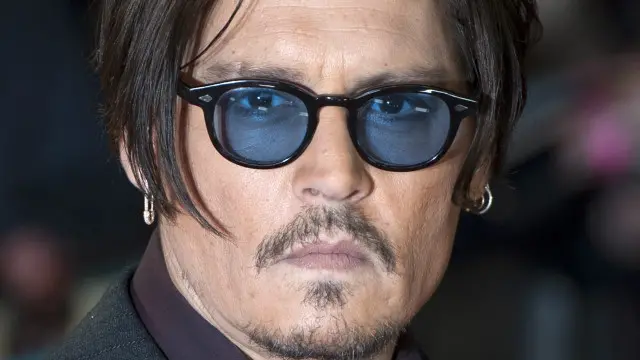 Johnny Depp hanya membawa penghasilan $1,2 untuk setiap dollar bayarannya.
