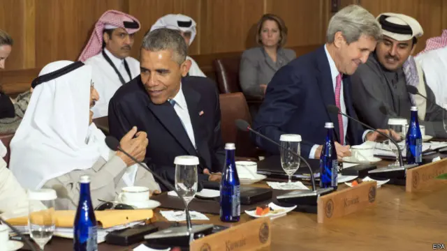 Yang paling disoroti Arab Saudi dan negara Arab lainnya ialah kemungkinan pencabutan sanksi terhadap Iran sebagai bagian dari perundingan nuklir tersebut.