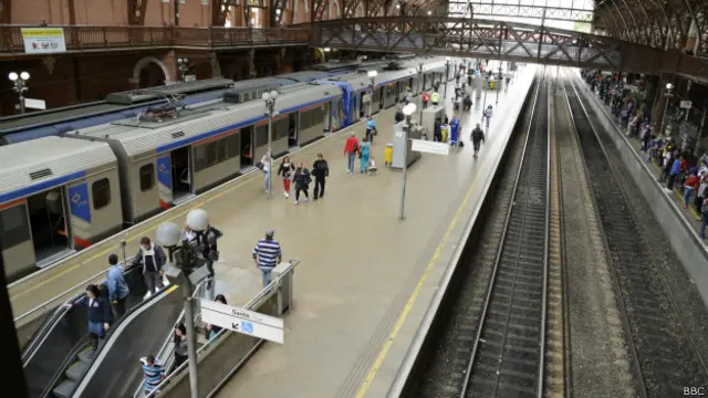 Estacion de tren de Sao Paulo)