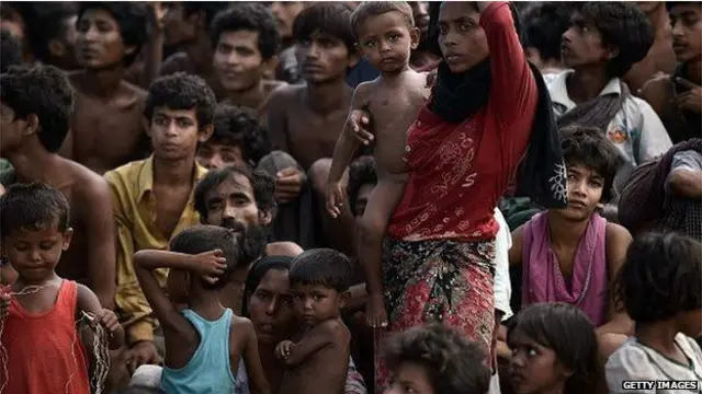 600多名來自孟加拉和緬甸的難民周五（15日）抵達該國亞齊省海岸