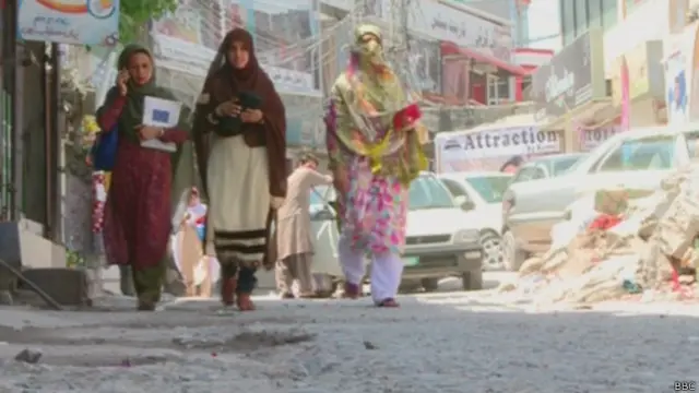 مظفر آباد ضلعے کو پاکستان کے زیرِ انتظام کشمیر کی معاشی سرگرمیوں کا مرکز سمجھا جاتا ہے