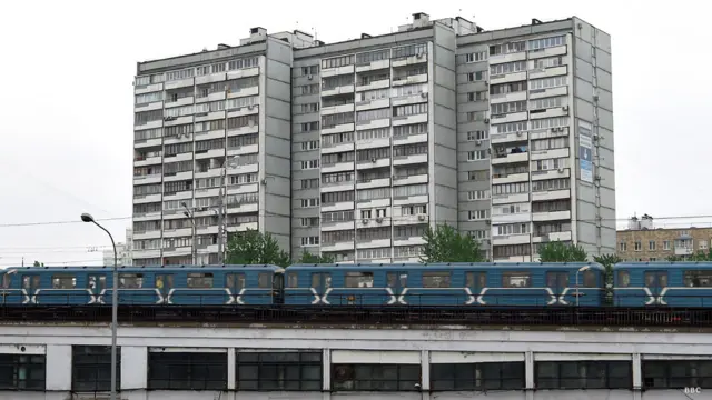 Onlayn pornoda yosh busty ayollar