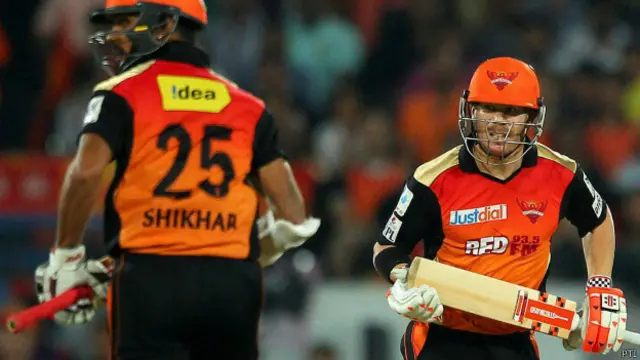 धवन और वार्नर