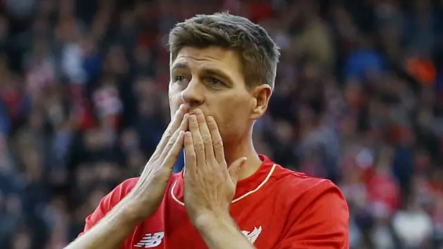 Dalam 17 tahun karirnya, Gerrard hanya bermain untuk satu klub: Liverpool
