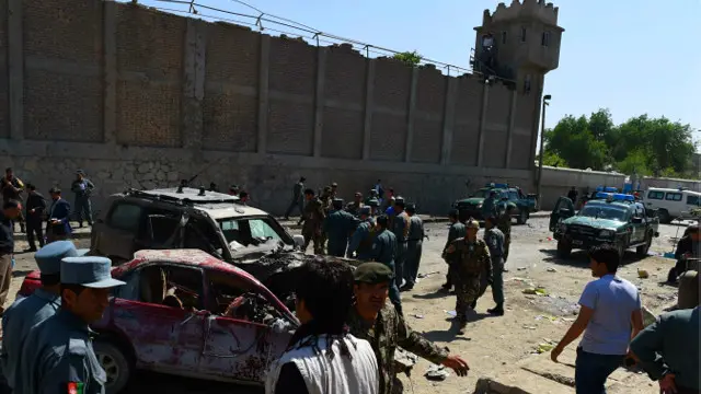 برید کې دوې ښځې وژل شوې او ۱۸ نور کسان ټپیان شوي دي.