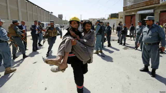 له برید وروسته ژر پولیس سیمې ته ورسېدل او ټپیان یې روغتونونو ته ولېږدول.