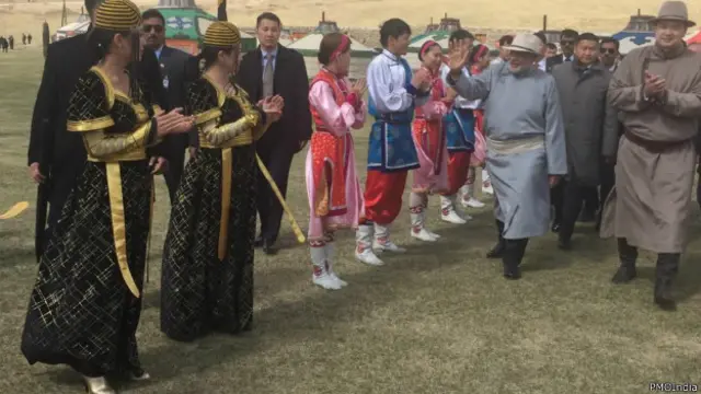 मंगोलिया में नरेंद्र मोदी 