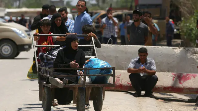 رمادی سے بڑی تعداد میں افراد نقل مکانی کر رہے ہیں