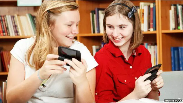 मोबाइल फोन