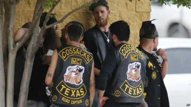 The Cossacks ialah sebuah geng motor yang menunjukkan pemberontakan terhadap geng the Bandidos.