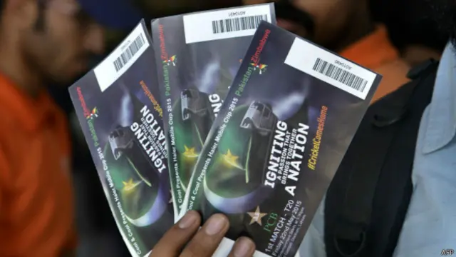 क्रिकेट मैच के टिकट