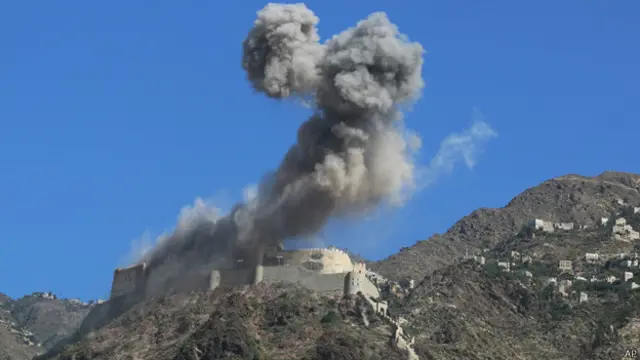 انتهت "الهدنة الانسانية" يوم الاثنين