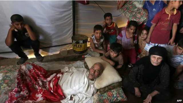 عراق میں لڑائی کے باعث ہزاروں افراد نقل مکانی پر مجبور ہو گئے ہیں