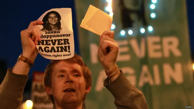 Акция в поддержку легализации абортов в Ирландии