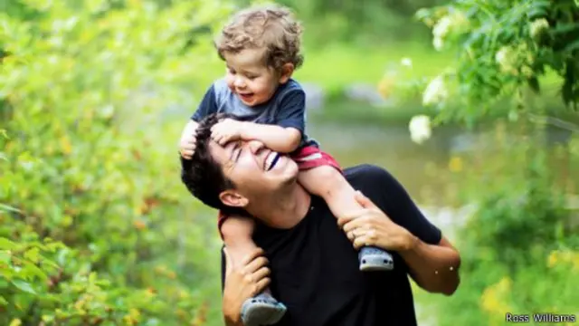 إنتقل روسّ وليامز من الولايات المتحدة الأمريكية للعيش في مدينة "كوينزتاون" بنيوزيلندا قبل ثلاث سنوات