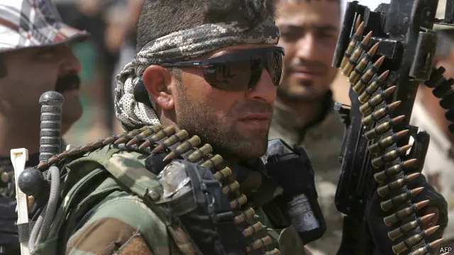 يستعد آلاف من قوات الحشد الشعبي للمشاركة في عملية استعادة الرمادي.