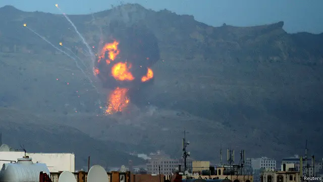 سعودی عرب کی سربراہی میں عرب ممالک کے اتحاد نے پانچ دن کے وقفے کے بعد دوبارہ یمن میں بمباری شروع کر دی ہے