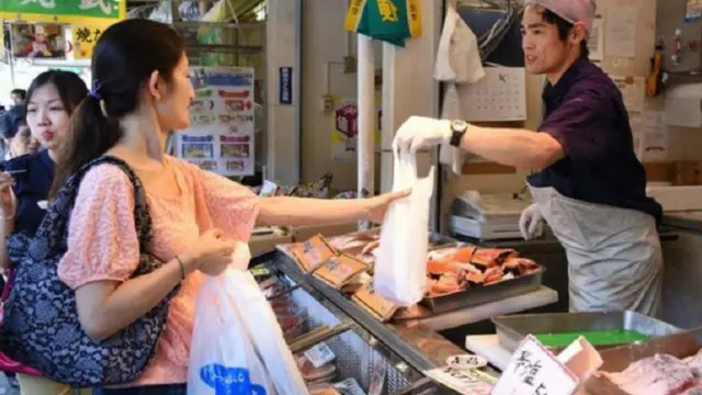 يشكل الاستهلاك الخاص نحو 60 في المئة من الاقتصاد الياباني.