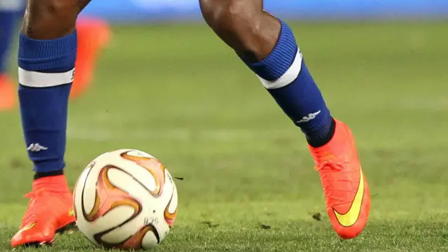 Pesepakbola Arsenal, Chelsea, dan Leicester City diduga mengonsumsi obat kategori doping yang diresepkan seorang dokter di London.