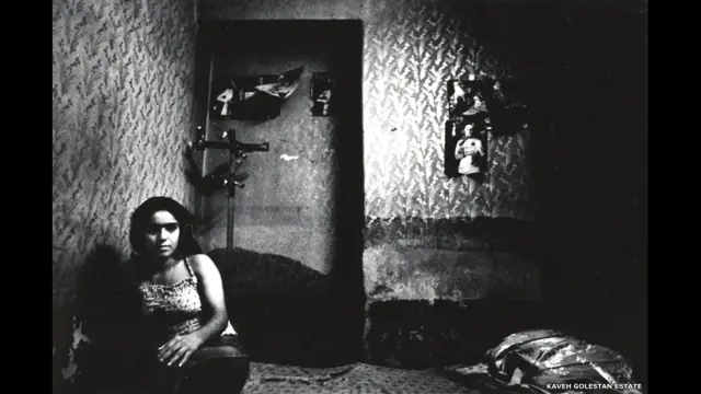 آیت اللہ خمینی کے حکم کے بعد شہر کے اس حصے کو مسمار کر دیا گیا اور یہ تصاویر ہی وہ واحد ریکارڈ ہیں، جو اس علاقے اور یہاں رہنے والا کا پتہ دیتا ہے۔