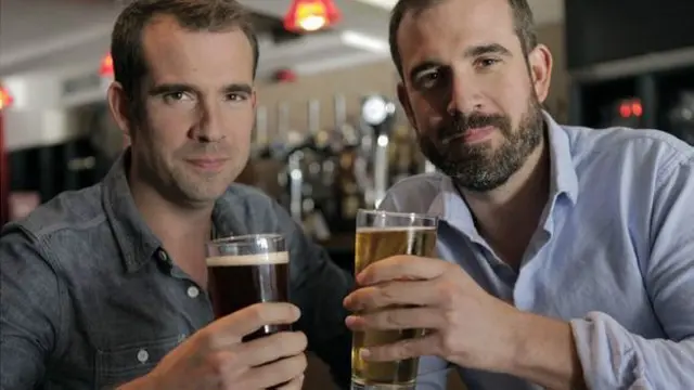 Durante um mês, um dos irmãos bebia uma taçagalera ponto betvinho todos os dias e o outro se embriagava apenas aos sábados 