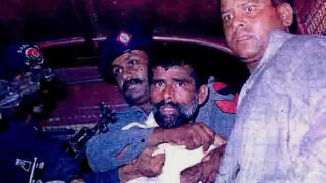  پاکستانی فوج کے کمانڈوز نے رات کے اندھیرے میں آپریشن کر کے تینوں ہائی جیکروں کو گرفتار کر لیا تھا