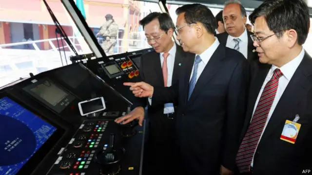 中國總理20日在里約熱內盧試乘中國為巴西製造的地鐵列車