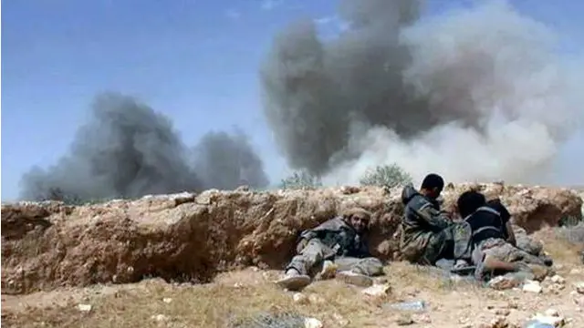 دولتِ اسلامیہ کے جنگجوؤں نے شامی فوجوں کو اہم مقامات سے پسپا ہونے پر مجبور کر دیا ہے