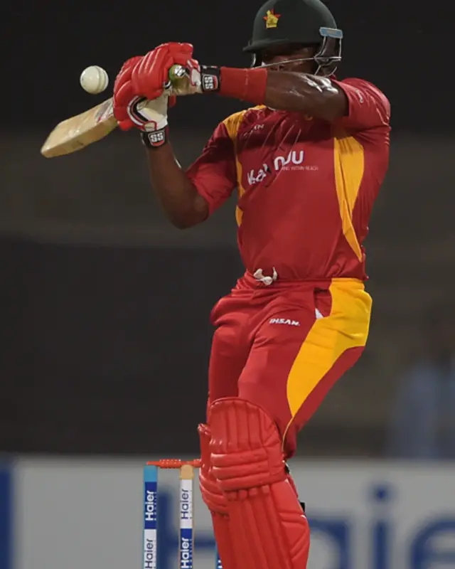 ہیملٹن مساکادزا نے سات چوکوں اور ایک چھکے کی مدد سے 26 گیندوں میں 43 رنز بنا کر ٹیم کو اچھا آغاز دیا۔