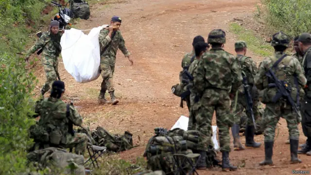 Saldados del ejército colombiano