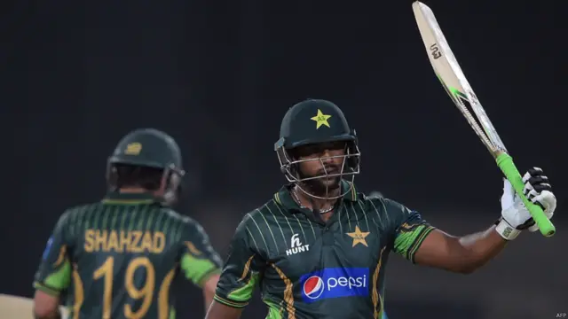 173 رنز کے ہدف کے تعاقب میں پاکستانی اوپنرز نے جارحانہ انداز اپنایا اور 142 رنز کی شراکت قائم کی۔ اپنا دوسرا ٹی 20 میچ کھیلنے والے مختار احمد نے 83 رنز کی اننگز کھیلی اور مین آف دی میچ قرار پائے۔