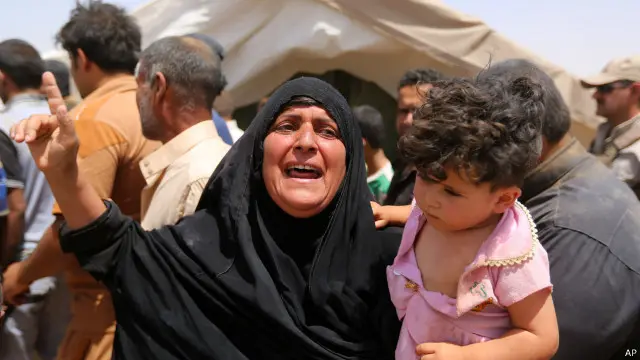 غادر أكثر من 40 ألف شخص الرمادي منذ سيطرة تنظيم "الدولة الإسلامية" عليها.