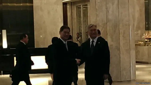 张志军周六（5月23日）下午率团抵达金门，并与夏立言在即将举行“夏张会”的现场会面（BBC中文网照片）。