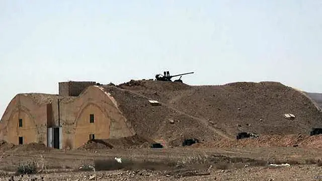 این نگرانی وجود دارد که پیکارجویان ویرانههای تاریخی را که از سوی یونسکو میراث جهانی اعلام شده، نابود کنند