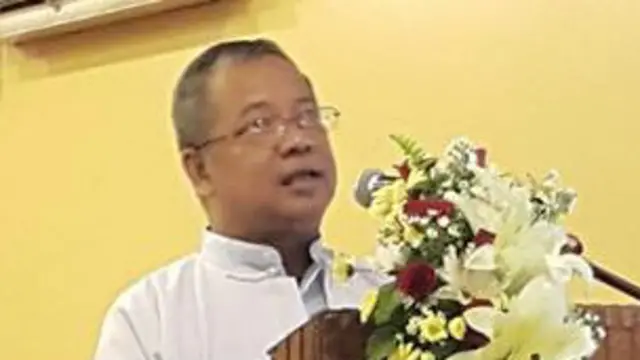 ခင်မောင်ညို (ဘောဂ ဗေဒ) ကိုယ်တိုင် ပါဝင် ဆွေးနွေး ထားပါတယ်