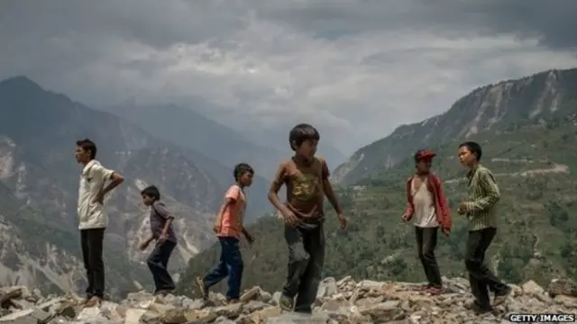 Nepal vẫn còn đang giải quyết hậu quả của hai trận động đất
