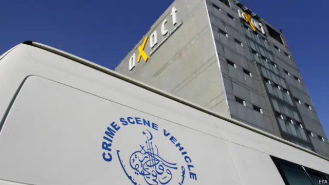 نیو یارک ٹائمز نے ایگزیکٹ پر جعلی اسناد جاری کرنے کا الزام عائد کیا تھا۔ جس کے بعد وفاقی وزیر داخلہ چوہدری نثار نے ایف آئی اے کو تحقیقات کرنے کا حکم جاری کیا