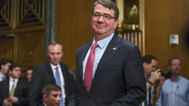 美国防长阿什顿·卡特