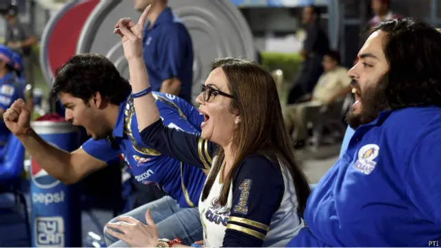 आईपीएल टीम मुंबई इंडियंस की मालकिन.