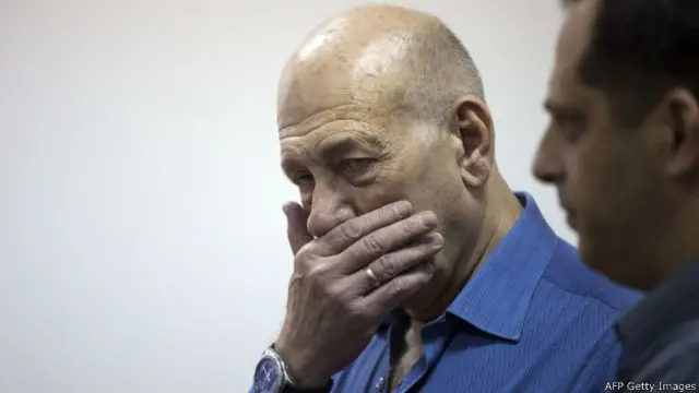 اولمرت نے خود کو ہمیشہ بے قصور کہا ہے اور ان الزامات کو ’بہیمانہ اور بے رحمانہ‘ قرار دیا ہے