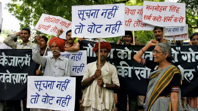 अरुणा रॉय, सामाजिक कार्यकर्ता