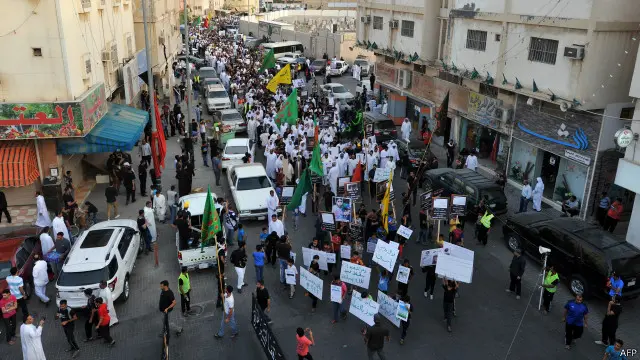 سعودی عرب کی سنّی آبادی میں سے اکثر شیعوں کو ’خارجی‘ اور سعودی عرب سے زیادہ ایران کے وفادار تصور کرتے ہیں 